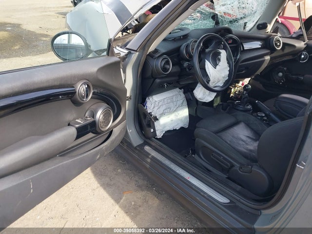 2015 MINI HARDTOP WMWXP7C58F2A60695 Photo 4