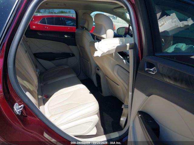 5LMCJ3C99KUL08228 Lincoln Mkc Reserve
