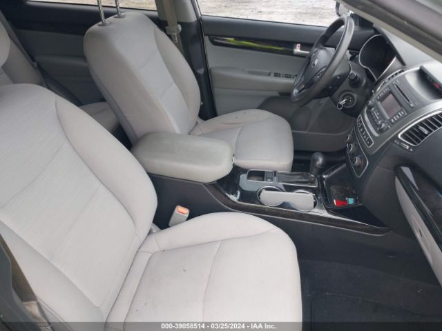 5XYKT3A67EG533680 KIA SORENTO LX