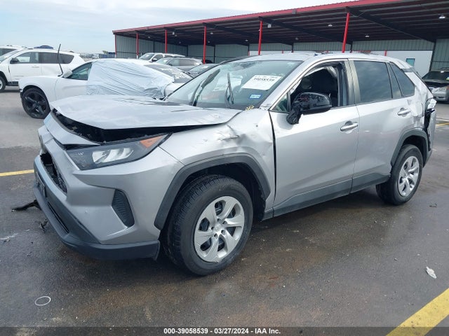 Toyota RAV4 LE 2021 2T3H1RFV7MW142760 Image 2