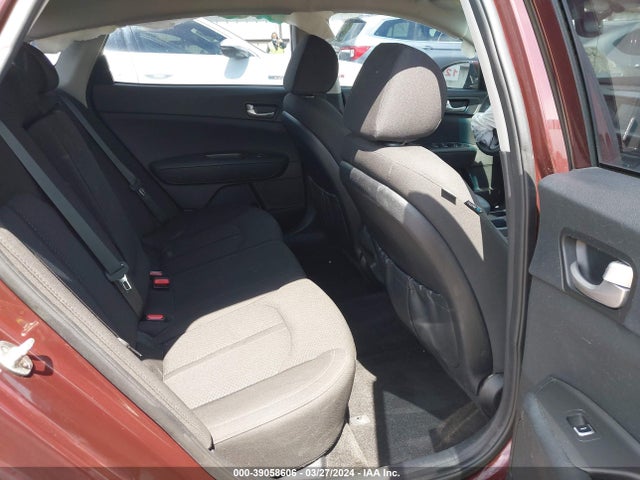 KIA Optima Lx 2018 5XXGT4L3XJG226033 Image 8