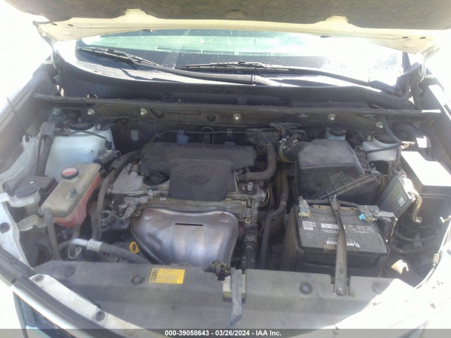 Toyota RAV4 LE 2014 JTMZFREV1EJ022606 Image 10