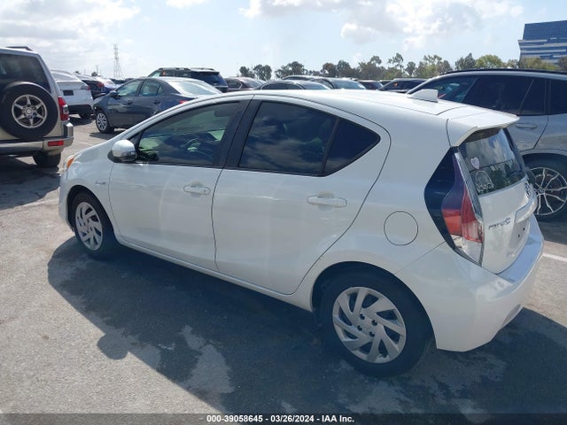 Toyota Prius C One 2015 JTDKDTB31F1577659 Image 3