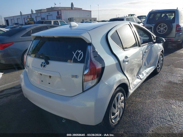 Toyota Prius C One 2015 JTDKDTB31F1577659 Image 4