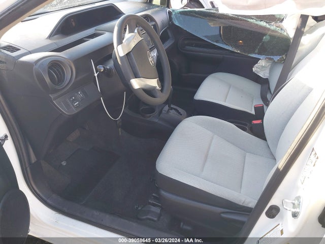 Toyota Prius C One 2015 JTDKDTB31F1577659 Image 5