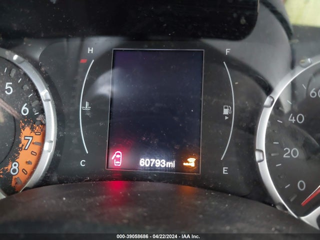 ZACCJBAB8JPH58864 Jeep Renegade Upland Edition 4x4