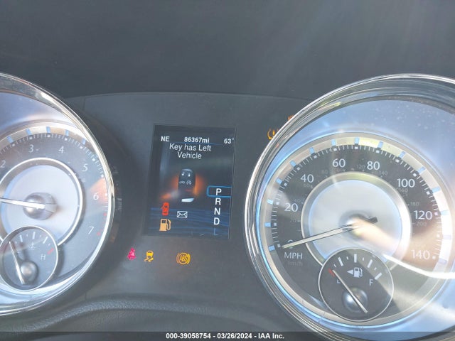 Chrysler 300 2014 2C3CCAAGXEH228956 Image 7