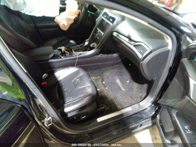 Ford Fusion Titanium 2016 3FA6P0K97GR198514 Image 5