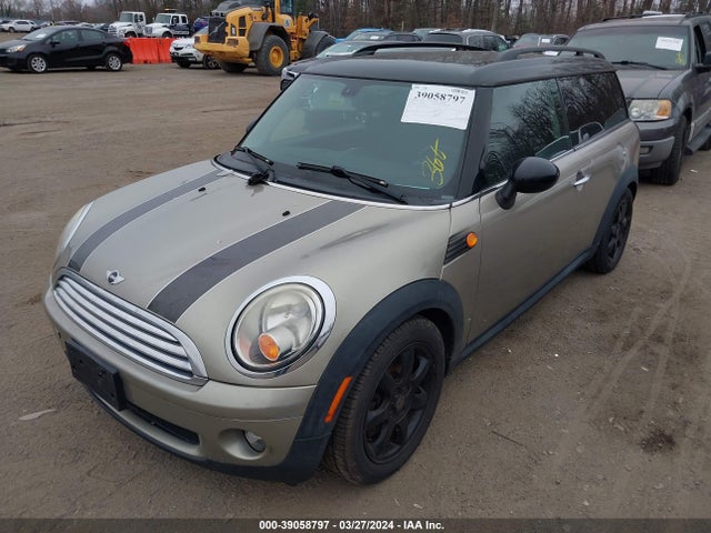 2009 MINI COOPER CLUBMAN WMWML33559TX35664 Photo 1