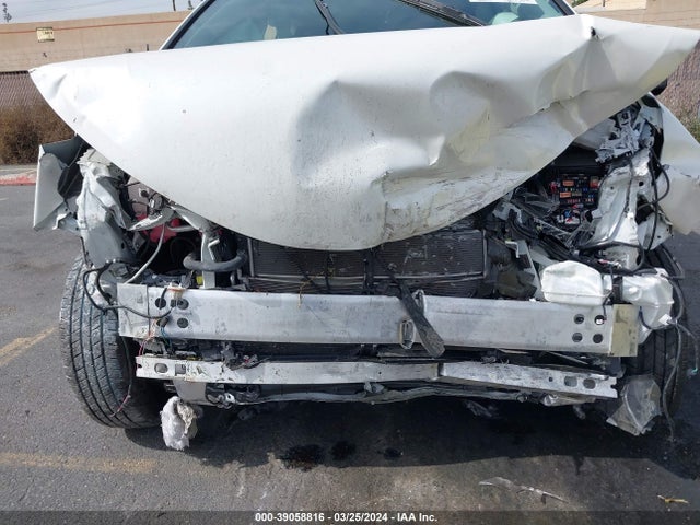 Toyota SIENNA XLE 2021 5TDYRKEC9MS026185 Image 6