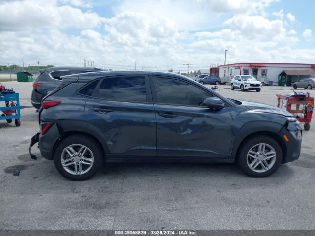 KM8K22AB1NU764207 Hyundai Kona Se