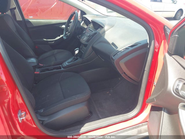 Ford FOCUS SE 2016 1FADP3K29GL339142 Image 5