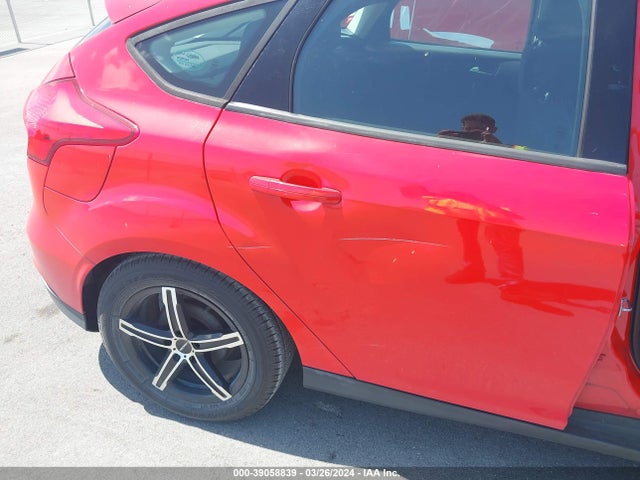 Ford FOCUS SE 2016 1FADP3K29GL339142 Image 6