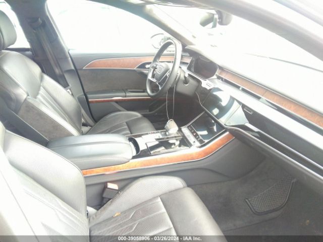 2020 AUDI A8 L WAU8EAF88LN004759 Photo 4