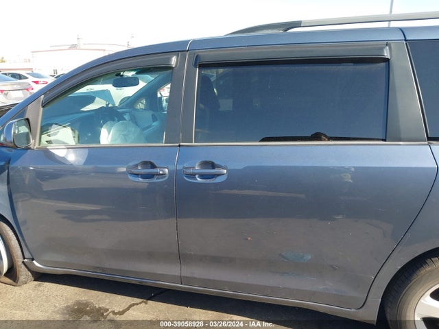 Toyota Sienna Le 8 Passenger 2015 5TDKK3DCXFS613497 Image 13