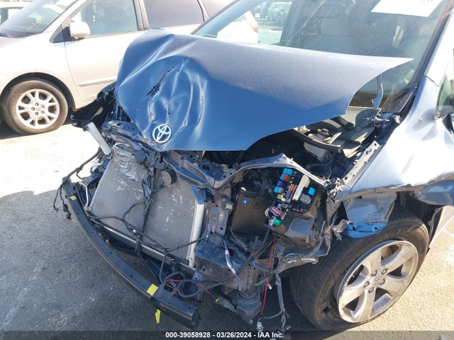 Toyota Sienna Le 8 Passenger 2015 5TDKK3DCXFS613497 Image 6
