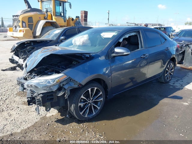 Toyota COROLLA SE 2017 5YFBURHE2HP599678 Image 2