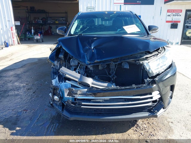 Toyota Highlander Xle 2017 5TDJZRFHXHS455927 Image 13