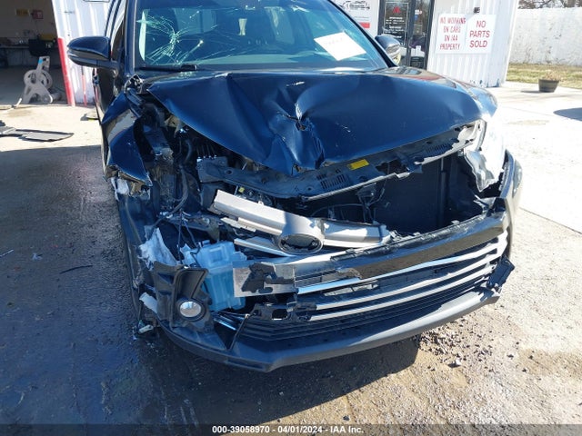 Toyota Highlander Xle 2017 5TDJZRFHXHS455927 Image 18
