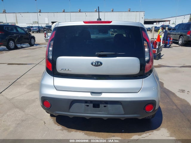 KIA Soul 2017 KNDJN2A2XH7485672 Image 16