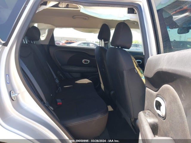 KIA Soul 2017 KNDJN2A2XH7485672 Image 8