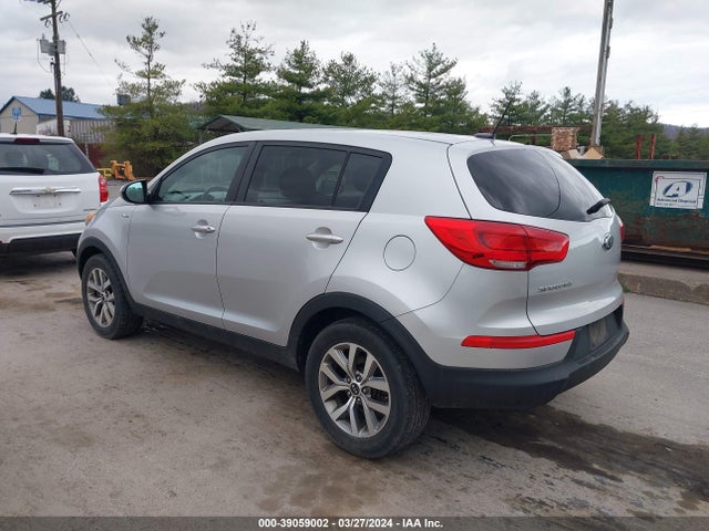 KIA Sportage Lx 2016 KNDPBCAC1G7820172 Image 3
