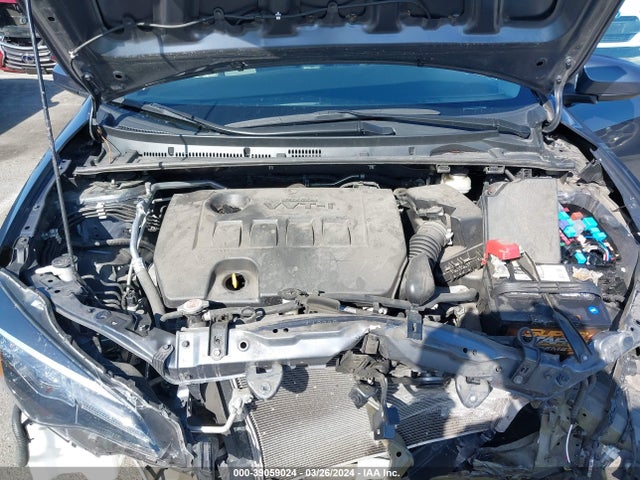 Toyota COROLLA LE 2018 5YFBURHE3JP843392 Image 10