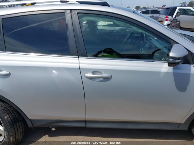 JTMWFREV6EJ016027 Toyota Rav4 Xle