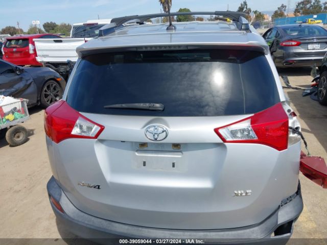 JTMWFREV6EJ016027 Toyota Rav4 Xle