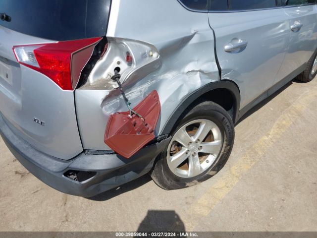 JTMWFREV6EJ016027 Toyota Rav4 Xle