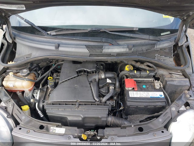 2015 FIAT 500 3C3CFFAR7FT642744 Photo 9