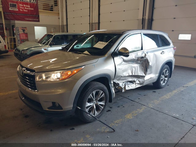 Toyota Highlander Xle V6 2014 5TDJKRFH1ES013067 Image 2