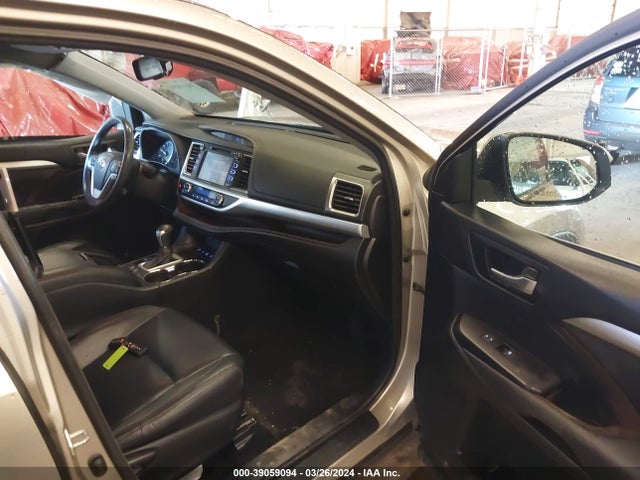 Toyota Highlander Xle V6 2014 5TDJKRFH1ES013067 Image 5