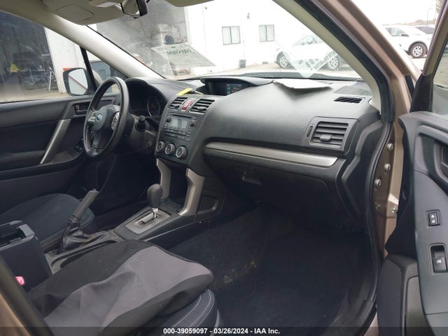 Subaru Forester 2.5i Premium 2015 JF2SJADCXFH463498 Image 5