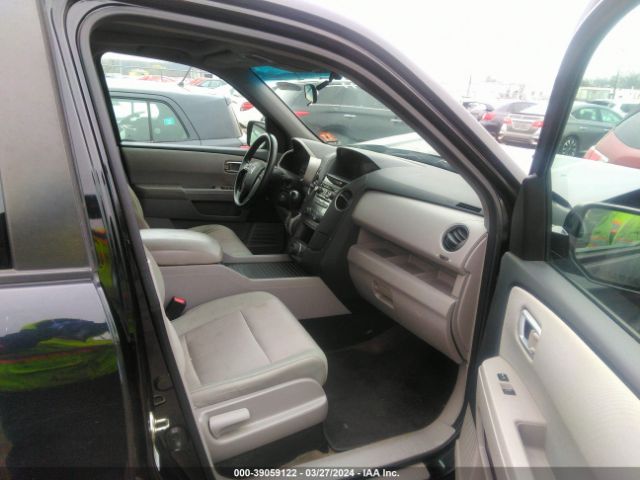 5FNYF4H39FB064667 Honda PILOT SE