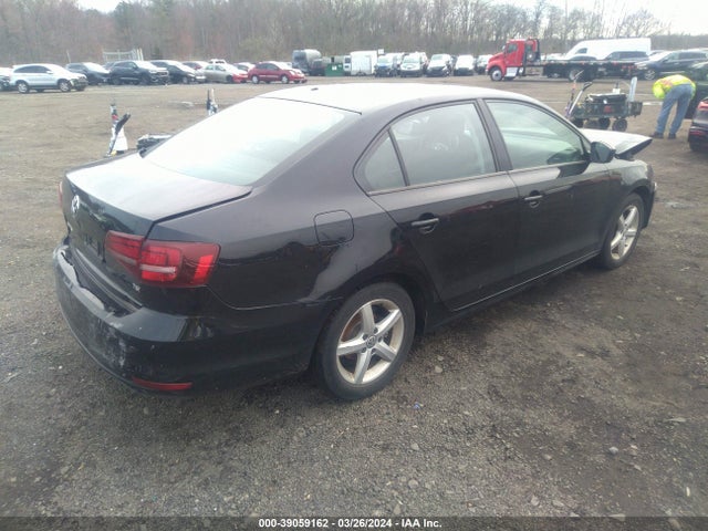 3VW267AJ3GM365039 Volkswagen Jetta 1.4t S