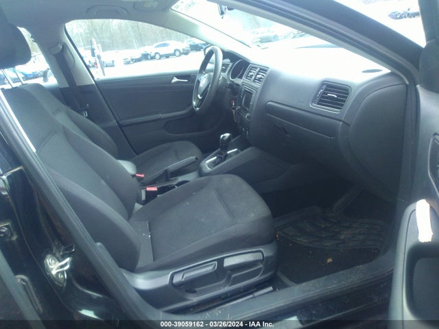 3VW267AJ3GM365039 Volkswagen Jetta 1.4t S
