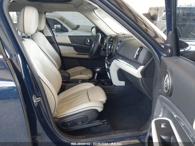 2019 MINI COUNTRYMAN WMZYT5C50K3G92036 Photo 4