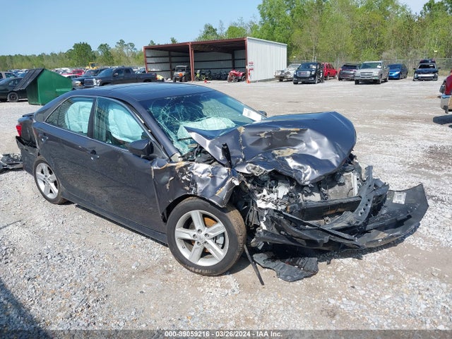 2014 4T1BF1FKXEU850171 main image