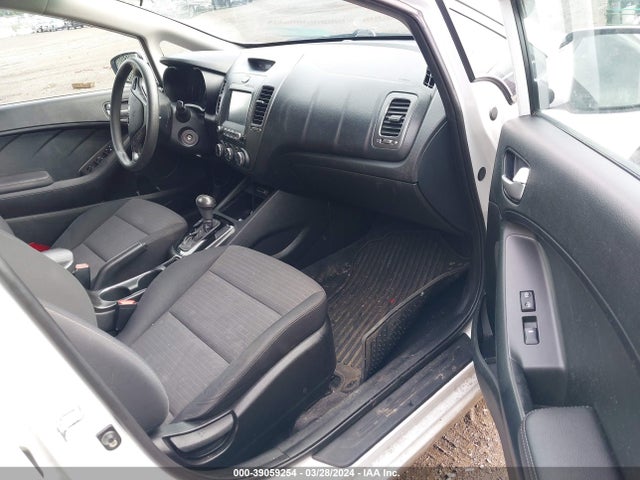 KIA FORTE LX 2018 3KPFL4A73JE261412 Image 5