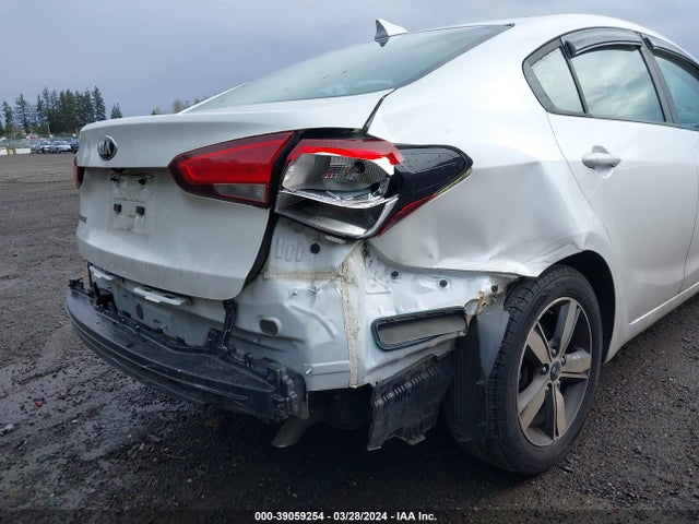 KIA FORTE LX 2018 3KPFL4A73JE261412 Image 6