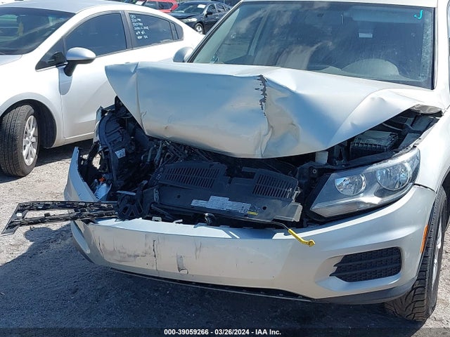 WVGAV7AX7FW596994 Volkswagen TIGUAN S