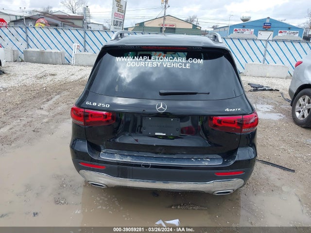 W1N4M4HB0PW323046 Mercedes-Benz Glb 250 4matic