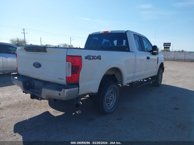 Ford F-250 Xl 2017 1FT7X2B60HEE84516 Image 4