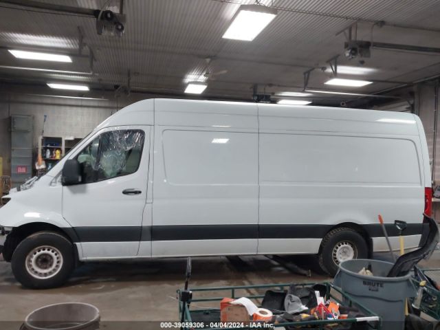 WD3PF1CDXKP052886 Mercedes-Benz Sprinter 2500 High Roof V6