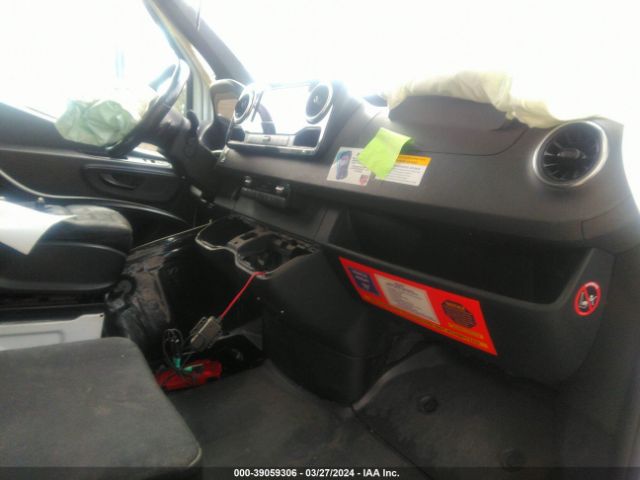 WD3PF1CDXKP052886 Mercedes-Benz Sprinter 2500 High Roof V6