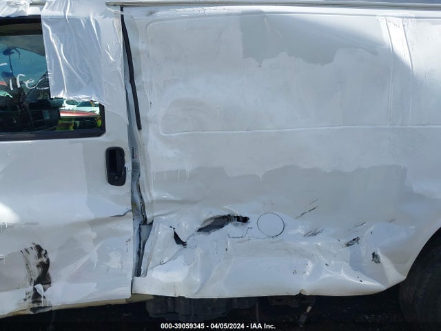 Chevrolet Express 2500 Work Van 2017 1GCWGAF1XH1316880 Image 14