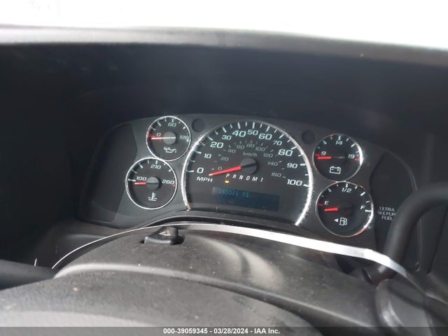 Chevrolet Express 2500 Work Van 2017 1GCWGAF1XH1316880 Image 7