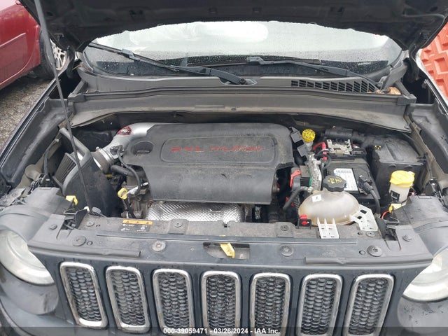 ZACCJAAT7GPE19718 Jeep Renegade Sport