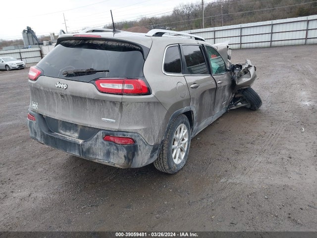 1C4PJMCB5GW241396 Jeep Cherokee Latitude